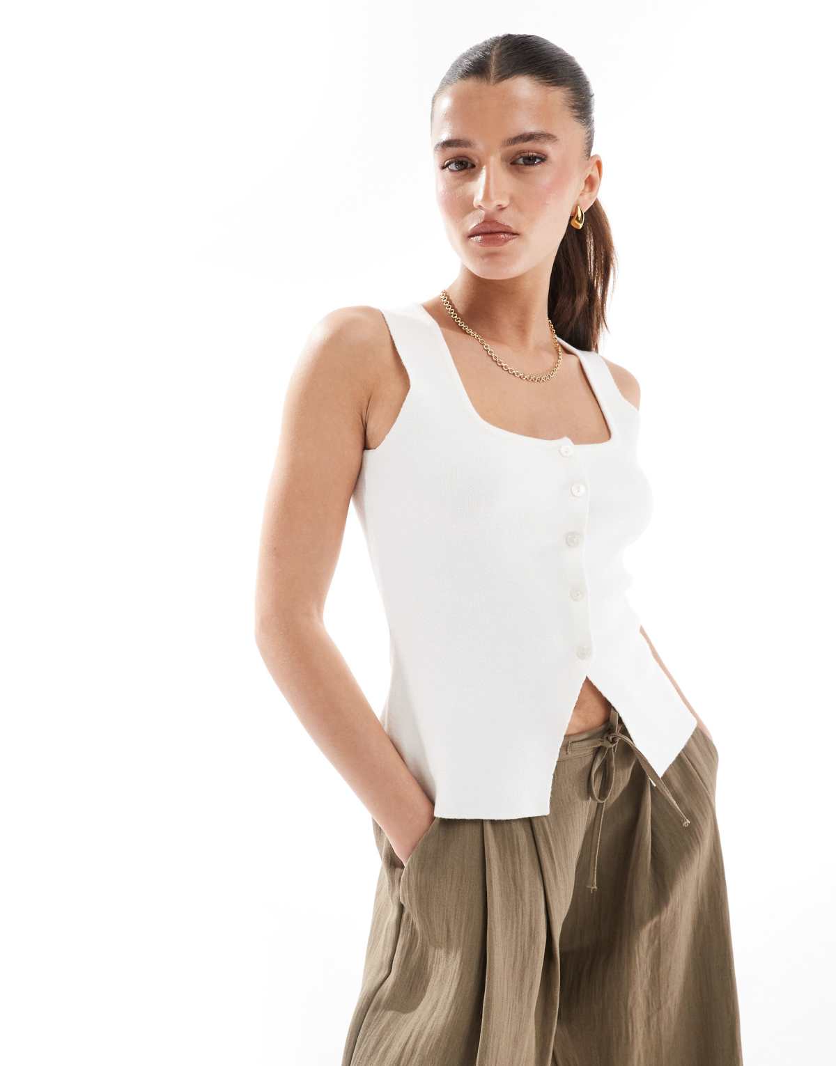 New Look square neck knitted waistcoat in cream