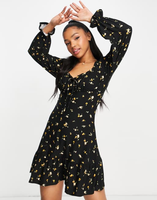 New look black hot sale ditsy floral dress