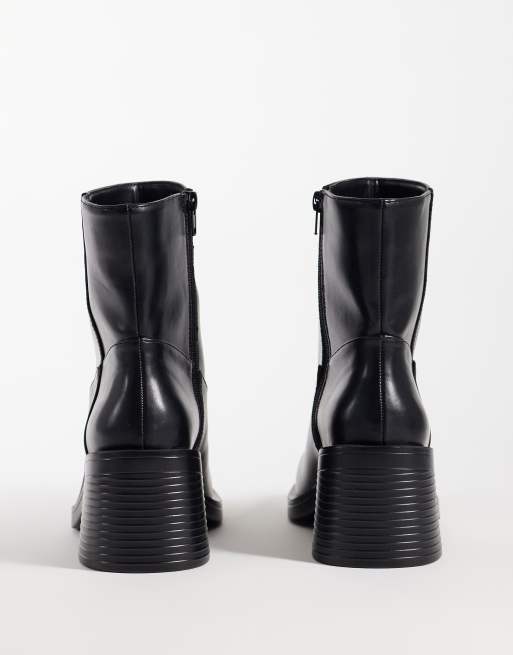New Look square toe chunky ankle boot in black , 4 of 5