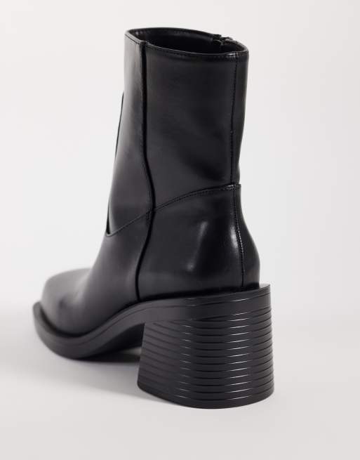 New Look square toe chunky ankle boot in black , 5 of 5