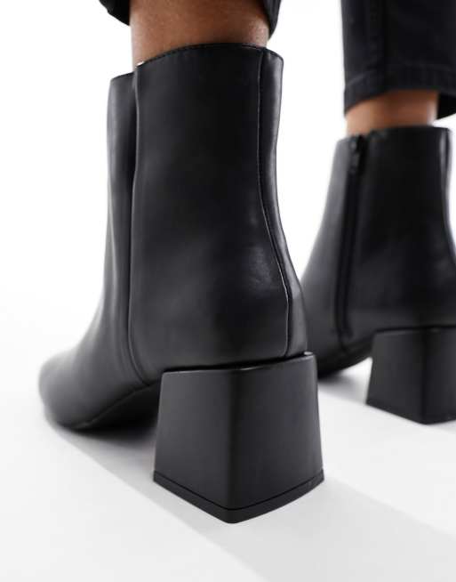 new look square toe boots