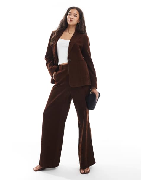 New Look - Sæt med brun fløjlsblazer og bukser med vide ben - view 1