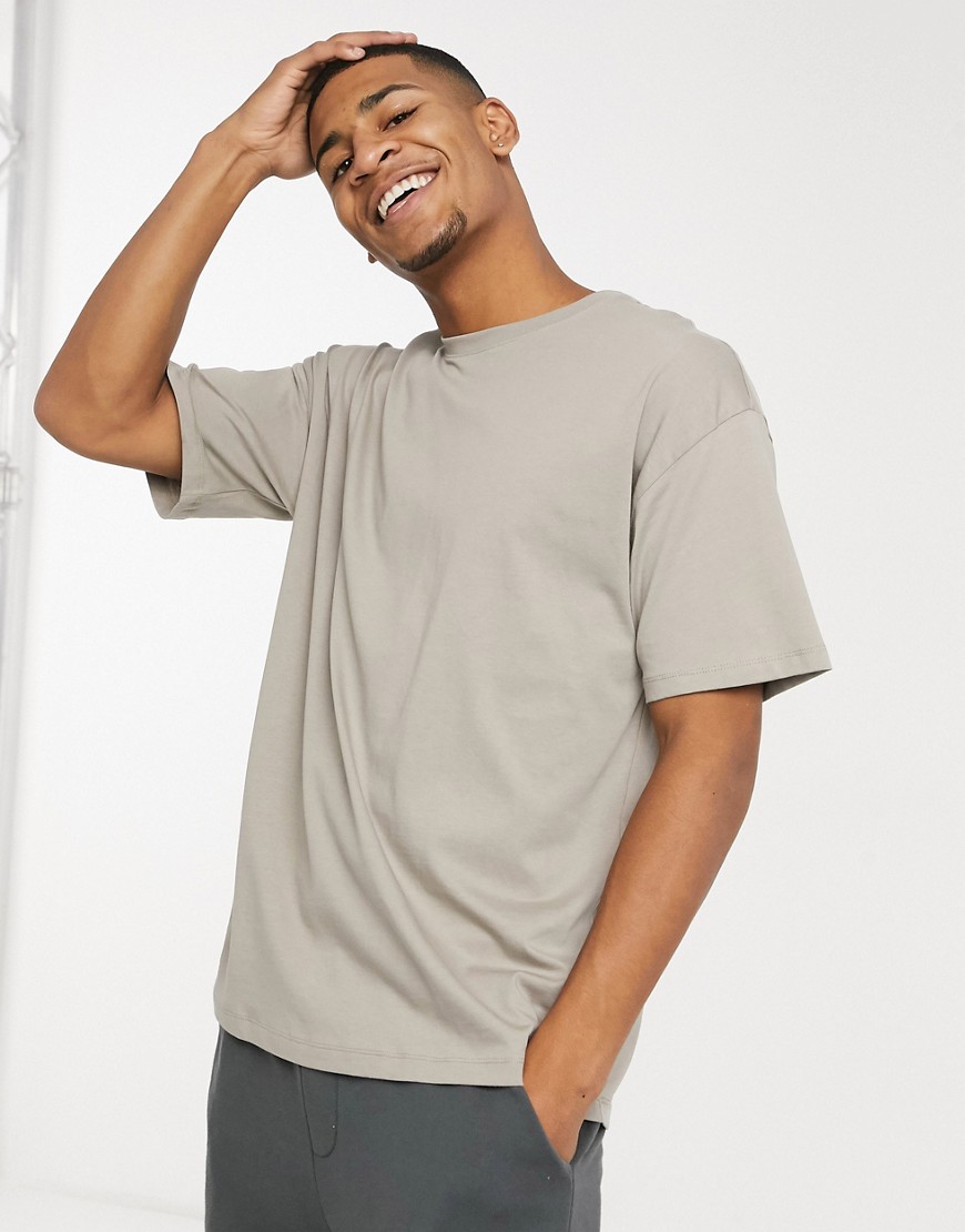 New Look – Stenfärgad t-shirt i oversize-Sandfärgad