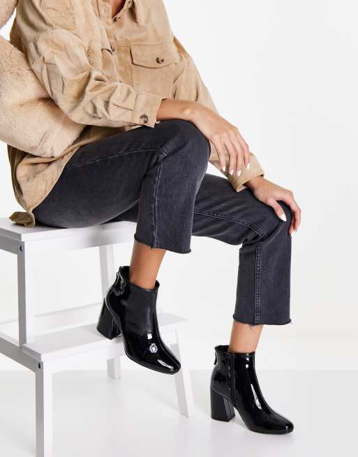 New Look – Stiefel in schwarz lackiert mit ausgestelltem Absatz, 4 von 4
