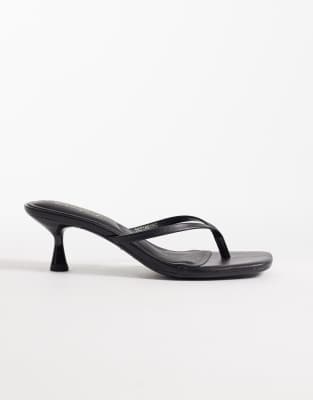  stiletto toe post sandal 