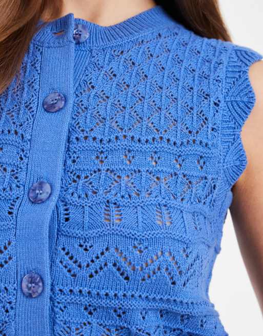 New Look stitched scallop edge top in blue, 3 of 4