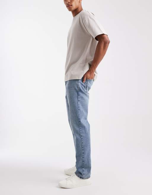 New Look straight fit jeans in light wash blue, 3 of 5