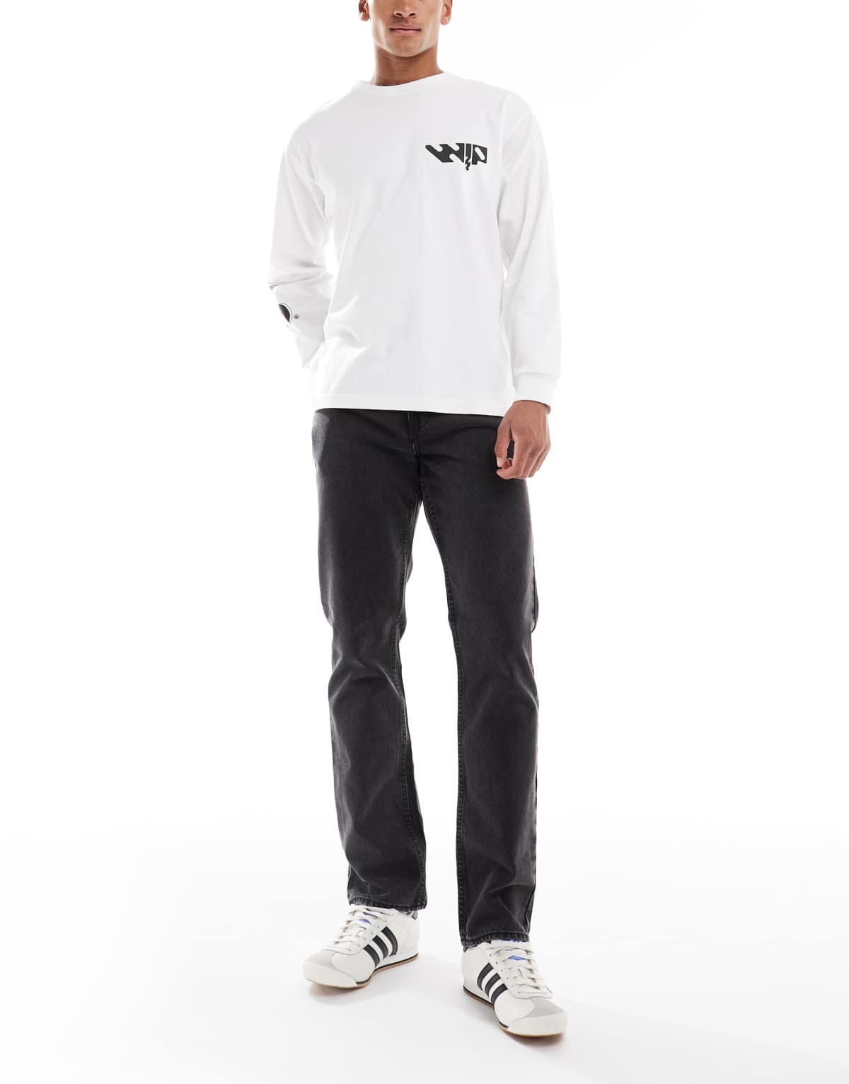 New Look straight fit jeans in washed black