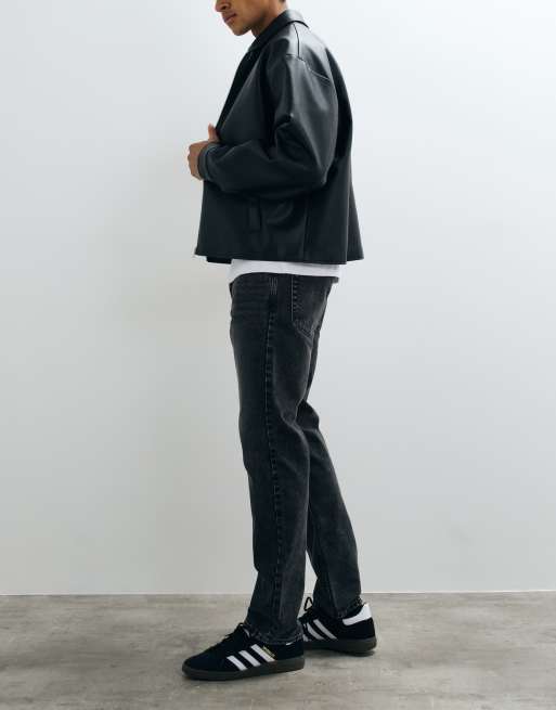 New Look straight fit jeans in washed black, 4 of 5