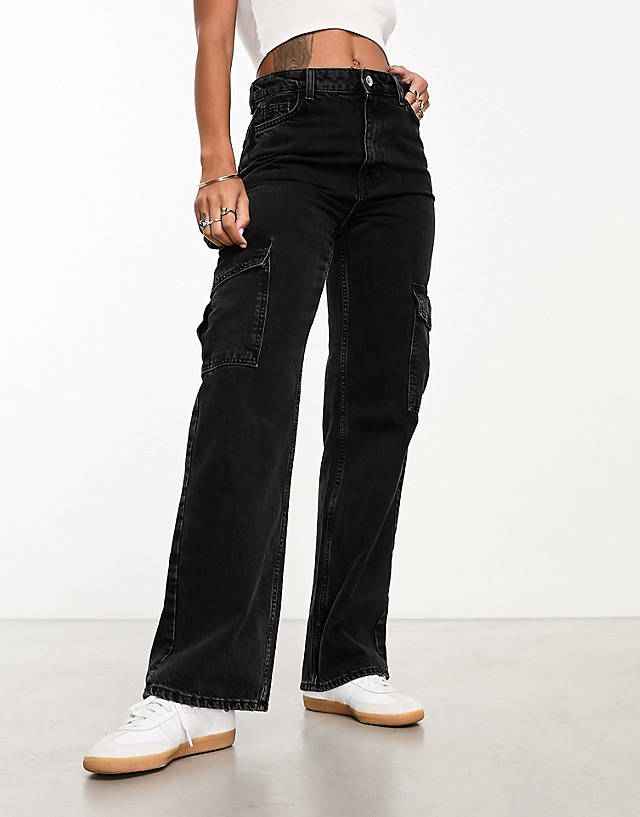 New Look - straight leg cargo jean in black
