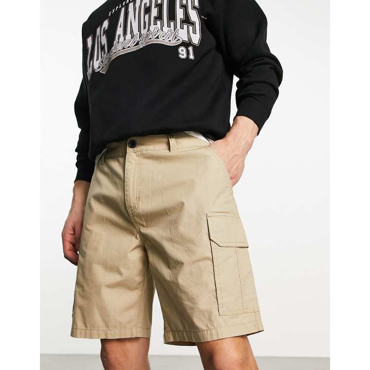 New Look straight leg cargo shorts in tan