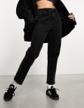 [New Look] New Look straight leg jeans in black 10 BLACK