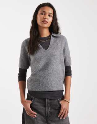 New Look - Strick-T-Shirt in Grau mit Kragen