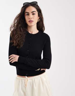 New Look - Strickjacke aus Feinstrick in Schwarz mit Rundhalsausschnitt