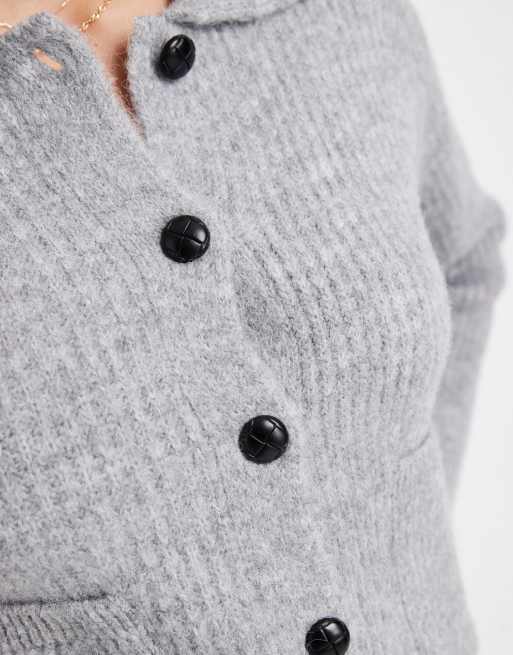 New Look – Strickjacke in Grau mit durchgehender Knopfleiste und Kragen, 2 von 4