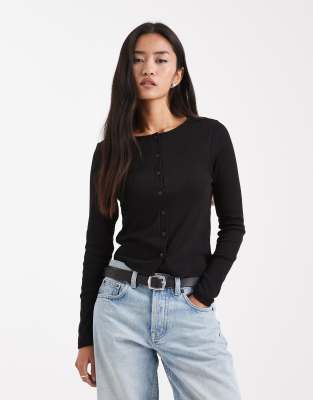 New Look - Strickjacke in Schwarz mit Rundhalsausschnitt