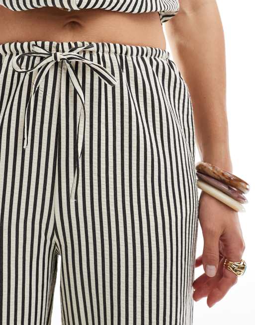 New Look stripe wide leg pants in black (part of a set), 5 of 5