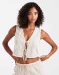 [New Look] New Look striped tie front waistcoat in cream-White 18 11-Cream Pattern