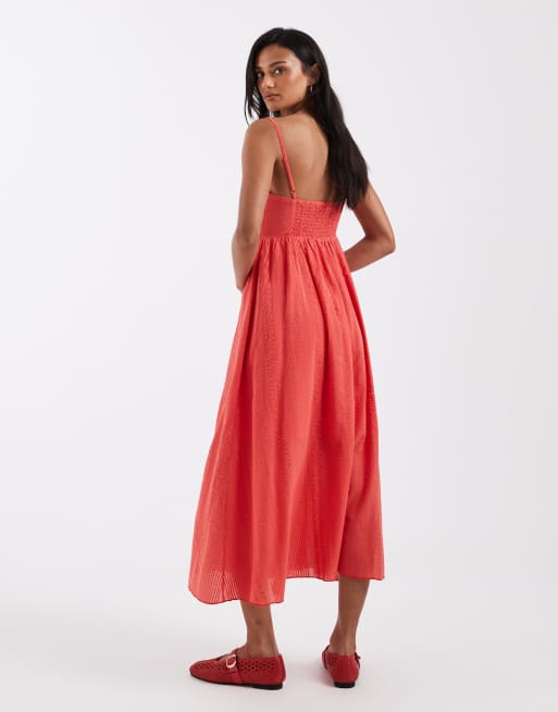 New Look – Strukturiertes Seersucker-Midikleid in Korallenrot mit V-förmiger Taille, 2 von 4