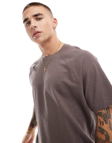 New Look – Strukturiertes T-Shirt in verwaschenem Braun - view 1