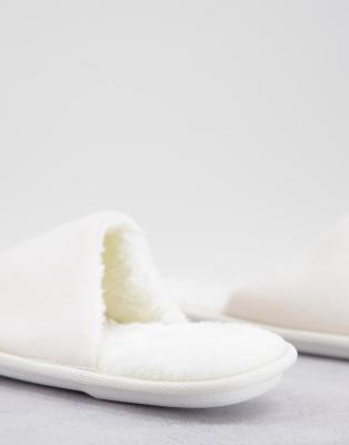 white fluffy mule slippers