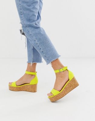 New Look - Suèdette sandalen met plateauzool in lichtgroen
