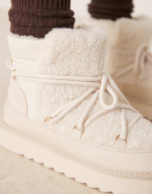 New Look suedette snow boot in cream ASOS