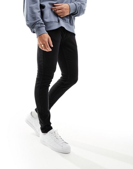 New Look – Supereng geschnittene Jeans in Schwarz