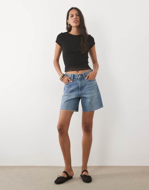 New Look – Svart, liten t-shirt med spetskant, 3 av 4