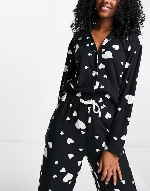 New Look – Svart mjuk pyjamas med hjärtmönster och platt krage, 3 av 4