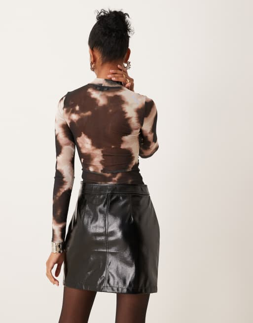 New Look – Svart, mönstrad body med rynkning i sidan av mesh, 4 av 4