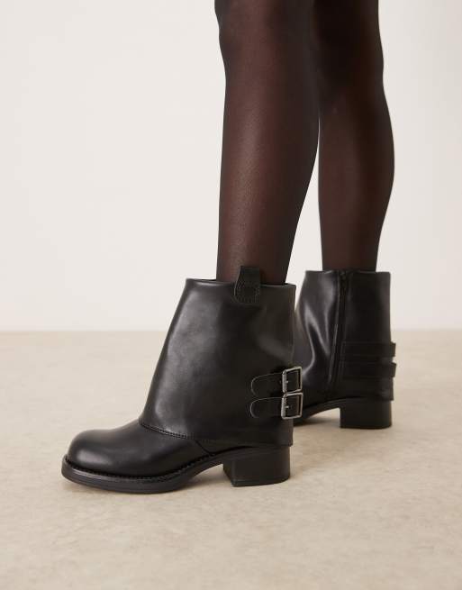 New Look – Svarta, ankelhöga bikerboots med nedvikt detalj, 4 av 4
