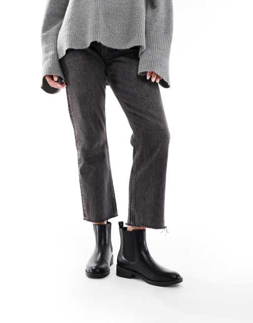 New Look – Svarta, platta chelseaboots, 3 av 4