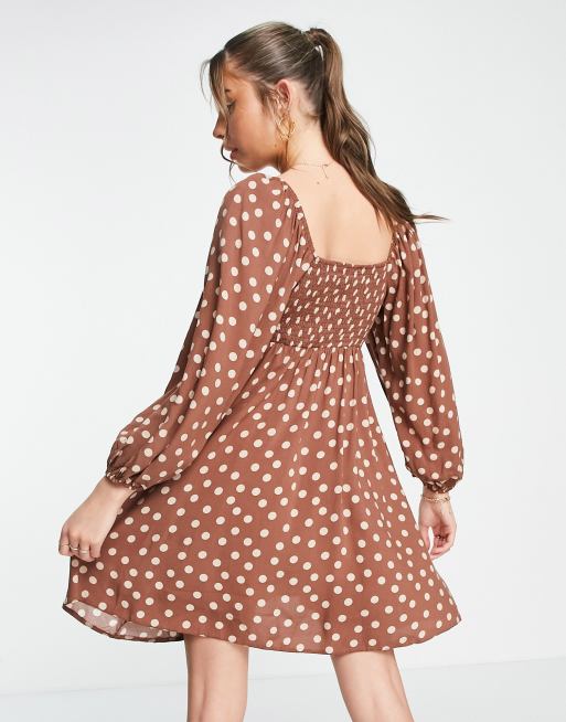 New Look sweetheart smock dress witth puff sleeves in brown polka dot