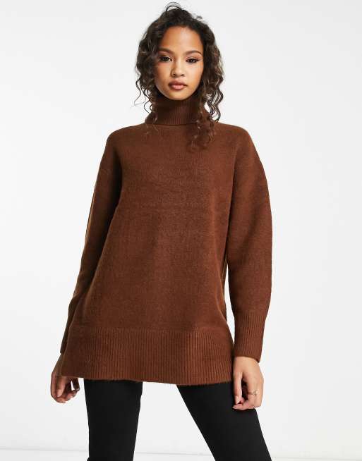 New Look – Sweter w kolorze rdzawym z golfem i głębokim obszyciem