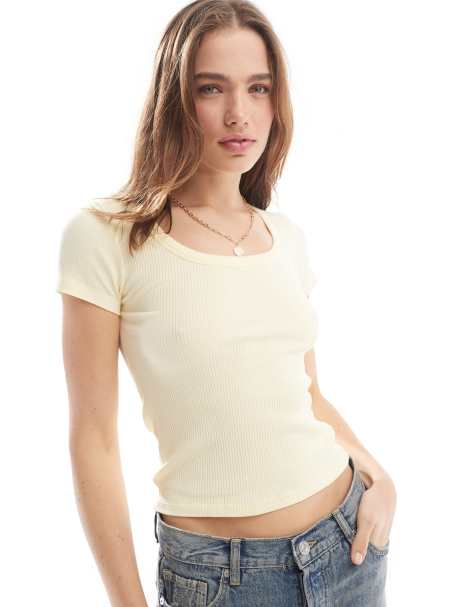 New Look - T-shirt gialla con scollo rotondo - view 1