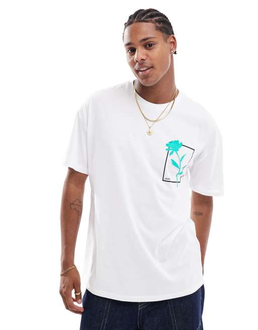 New Look – T-Shirt in Weiß mit eingerahmter Rosengrafik