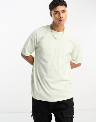 T-shirt menta con teschio ricamato-Verde - New Look T-shirt donna  - immagine1