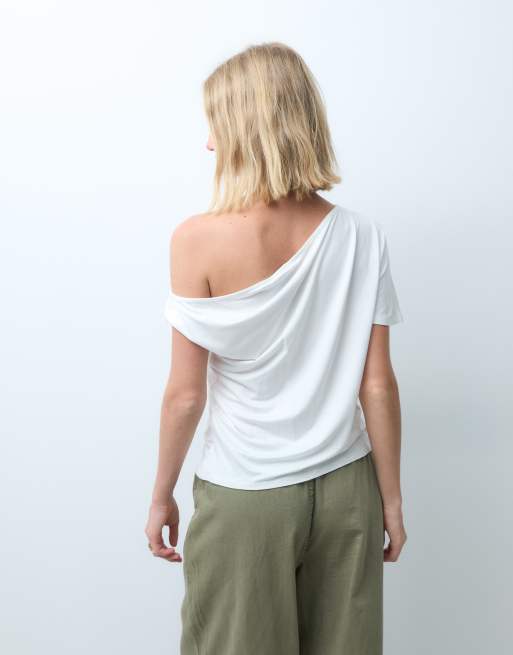 New Look T-shirt met blote schouders in gebroken wit, 3 van 4