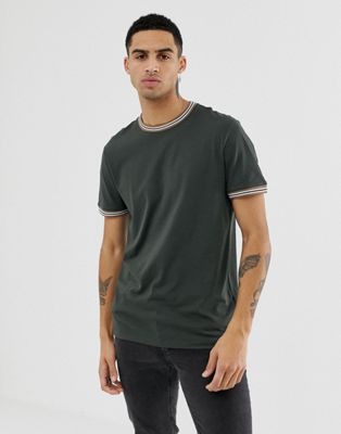 New Look - T-shirt met gekleurd randje in groen