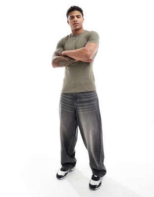 New Look - T-shirt moulant - Kaki foncé 