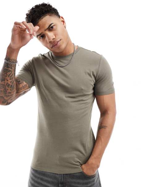 New Look muscle fit t-shirt in dark khaki 