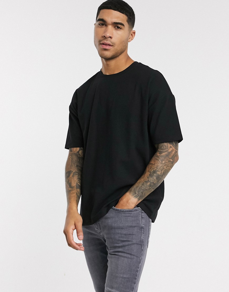 New Look - T-shirt oversize nera con texture a reticolo-Nero