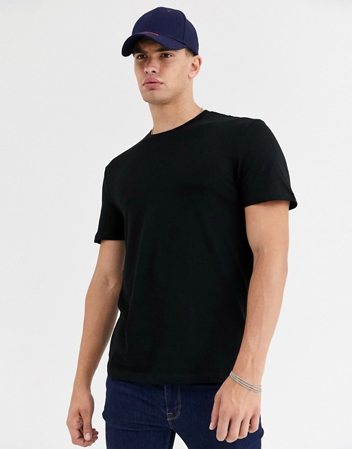 New Look t-shirt with crew neck in black