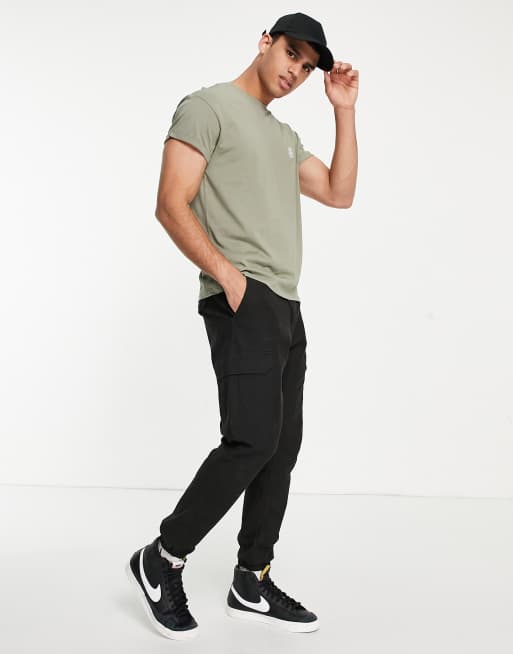 New Look t-shirt with rose sketch embroidery in khaki, 4 of 4