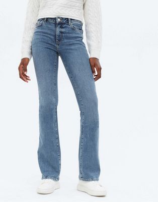 New Look Tall flared jean in mid blue - ASOS Price Checker