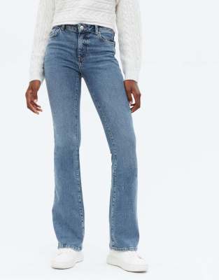 New Look Tall flared jean in mid blue - ASOS Price Checker