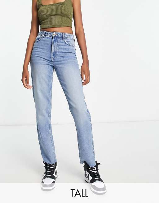 New Look Tall - Jeans met rechte pijpen en wassing in lichtblauw