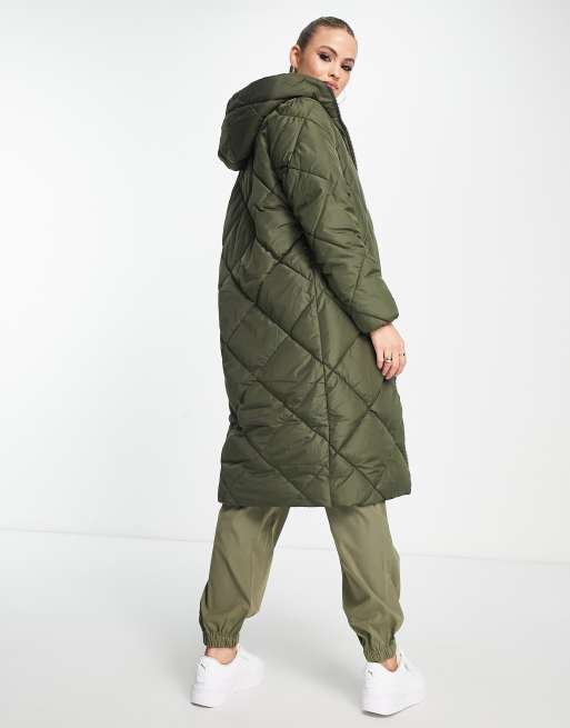 Long padded quilted online coat