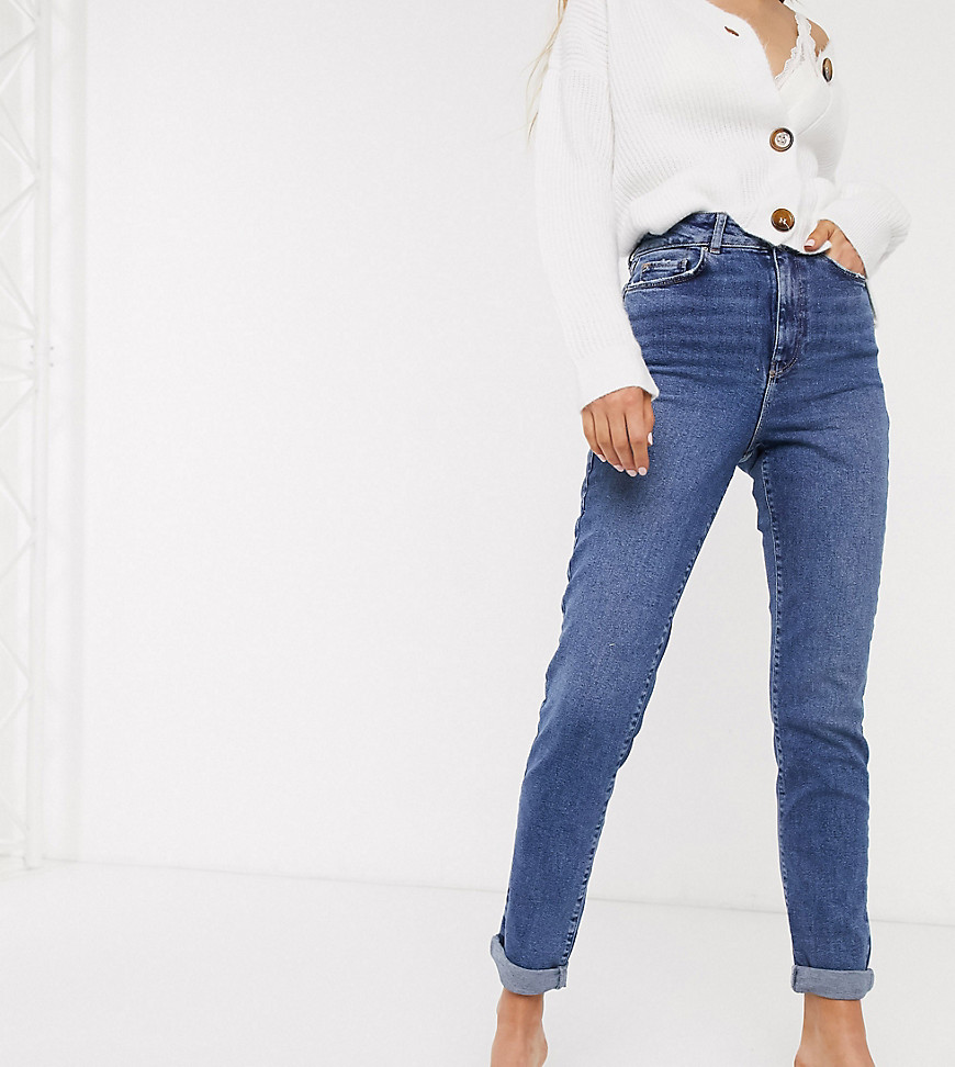 New Look Tall – Mellanblå mom jeans med markerad midja
